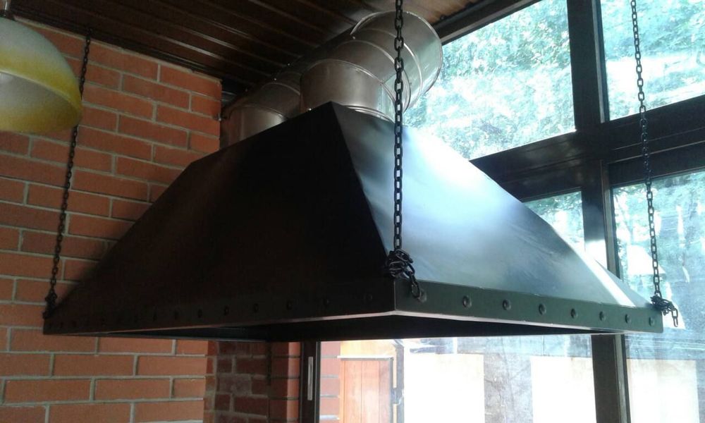 Дымоход под заказ ( вытяжной зонт)