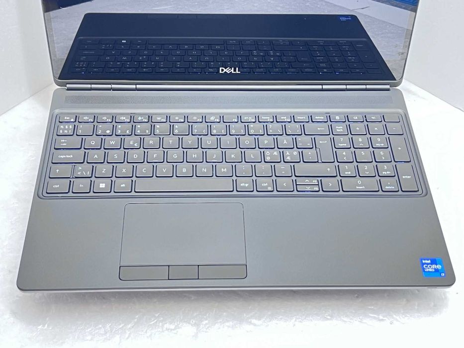 реновиран Mobile Workstation Dell Precision 7560 15.6" Touch i7-11850H 32GB 1020GB клас А с Гаранция