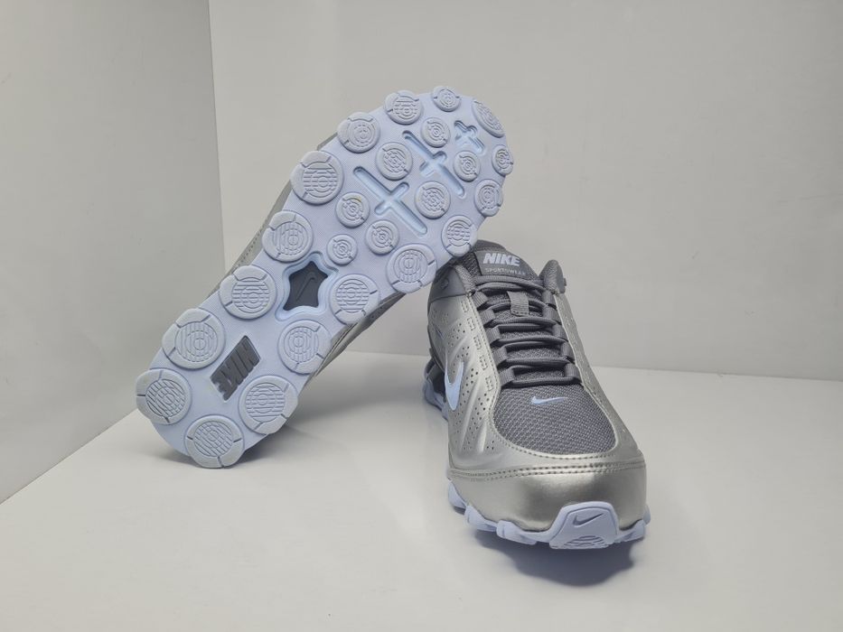 Маратонки Nike Reax 8

Чисто нови с кутия.

Размер 38 стелка 24 см.

Цена 65 евро.