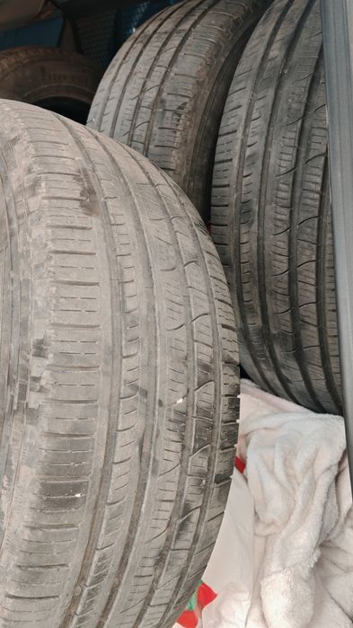 Всесезонни гуми Pirelli 235 60 18