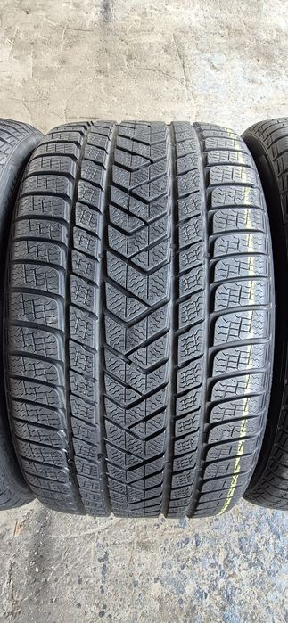 4 anvelope iarna Pirelli,fata 275/35/21,spate 315/30/21.Pret/bucata