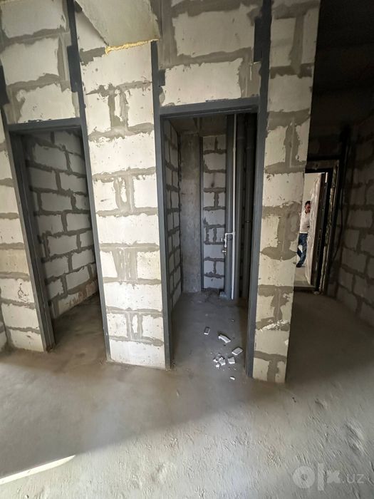 Продажа продаётся 2  квартира сотилади. Локацияси зур жойда