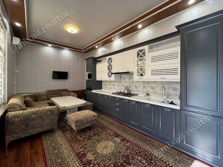 Продается Дом, 220 м2, 7,7 сот, 1-линия ул. Фергана Йули (87648)