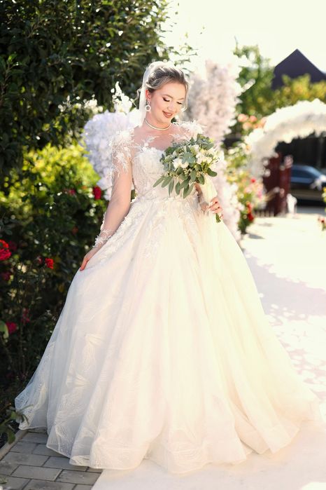 Vand rochie de mireasa