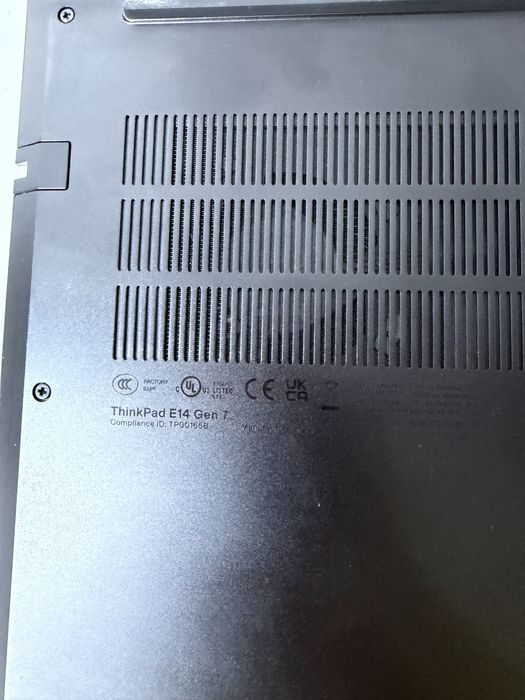 Lenovo E14 Gen 7 Ryzen 7 250W 1TB 32GB DDR 5