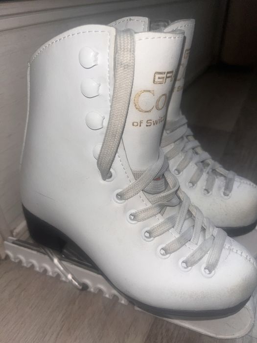 Продам коньки для девочки