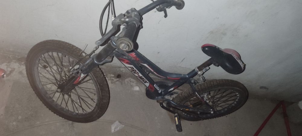 3 xildagi velosiped sotiladi