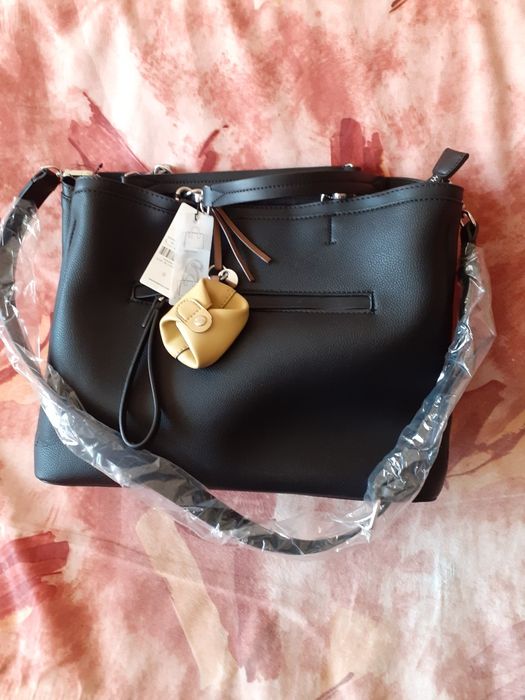 Нова дамска чанта