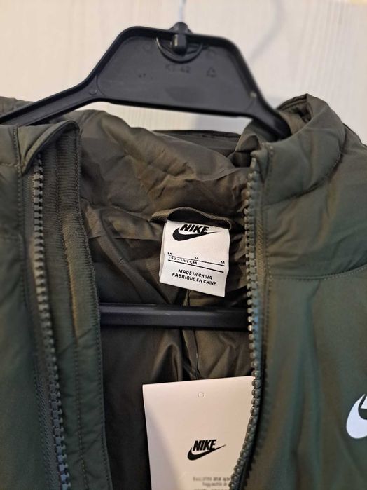 Яке 10 г Nike Replay