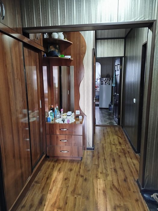 Продаётся квартира 2х ком. Чарвак