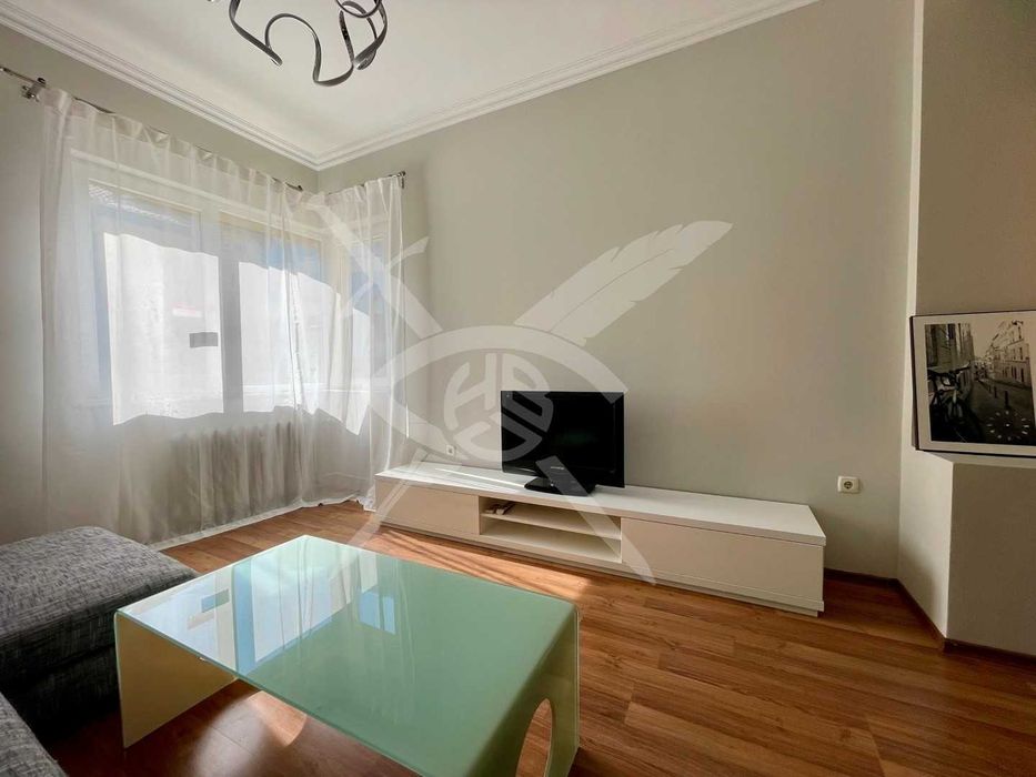 Дава се под наем Тристаен апартамент в София, Център - 75 кв.м за 790 € - Снимка #5