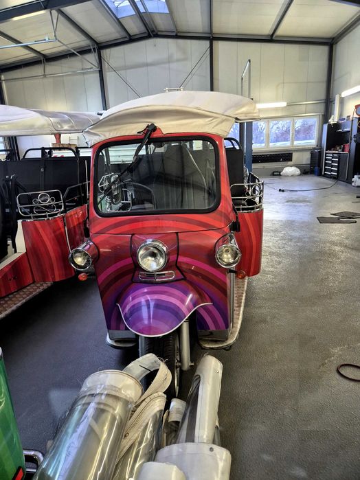 Tuk tuk electric