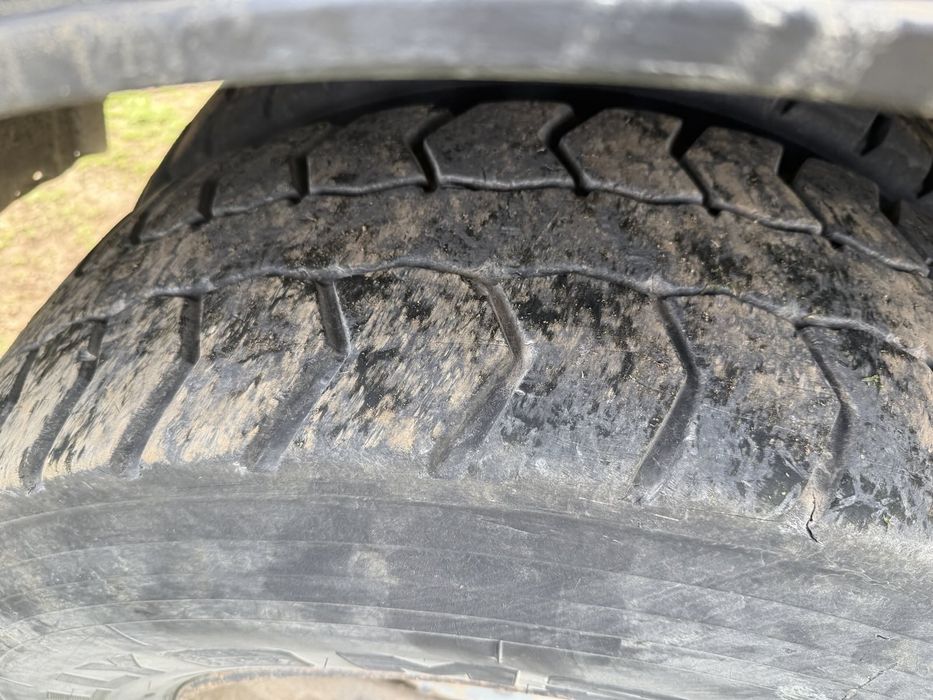 Ивеко тракер камион