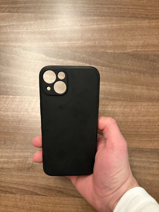 Vand iPhone 13 Midnight 128GB cu husa, accesorii si cutia originala