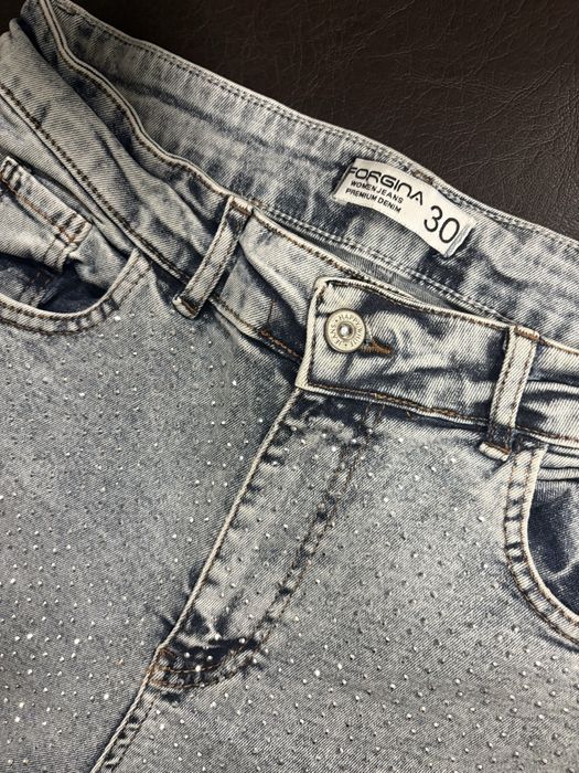 Дамски дънки с камъни