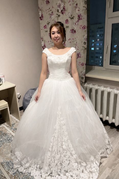 Свалебное платье 15 000