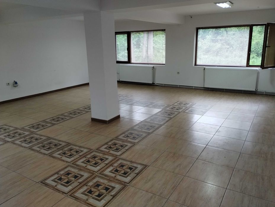 Дава се под наем Промишлена сграда в Троян - 1100 кв.м за 2600 € - Снимка #7