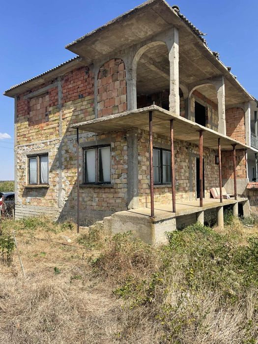 Продава се Къща в с. Васил Левски, Област Силистра - 100 кв.м за 153 €/кв.м - Снимка #2