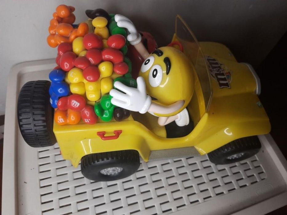 Коллекционная машина M&M’S