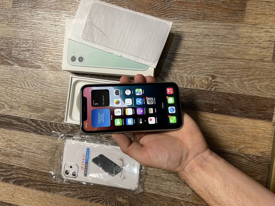 Продам телефон айфон 11