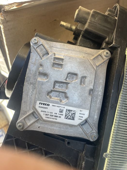 Ляв фар от IVECO