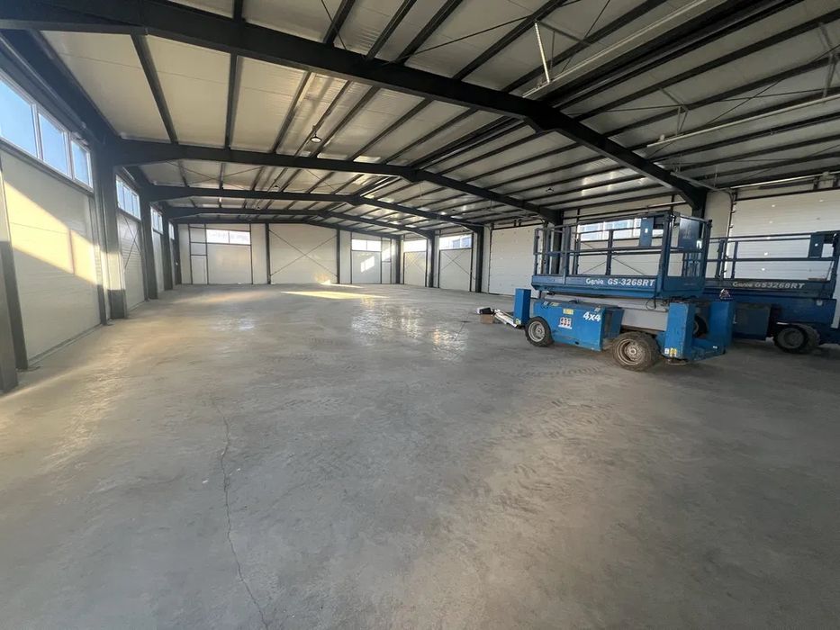 Vand Hala Metalica completa cu panouri sandwich