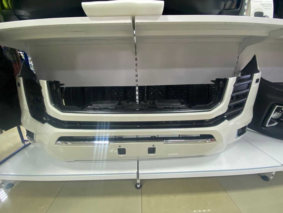 Бампер передний в сборе land cruiser 300 70th anniversary