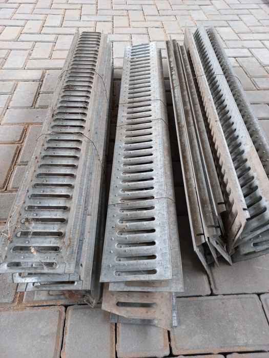 Продам ендова,крышка лотка, стыковка