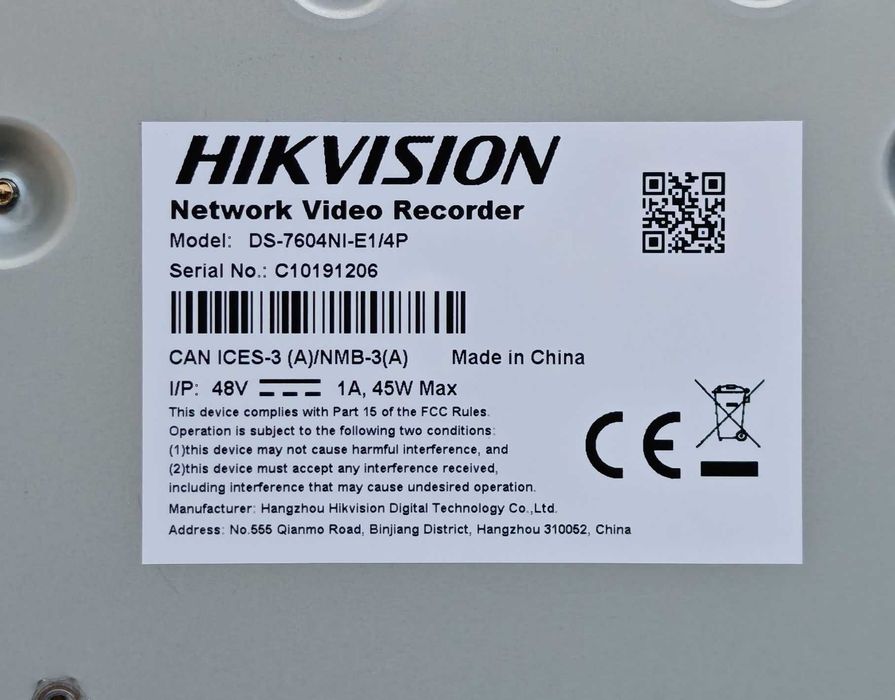 4 канален PoE NVR Hikvision DS-7604NI-E1/4P с 1TB HDD