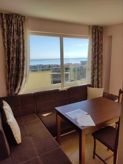 Продава се Двустаен апартамент в Бяла - 139 кв.м за 770 €/кв.м - Снимка #2