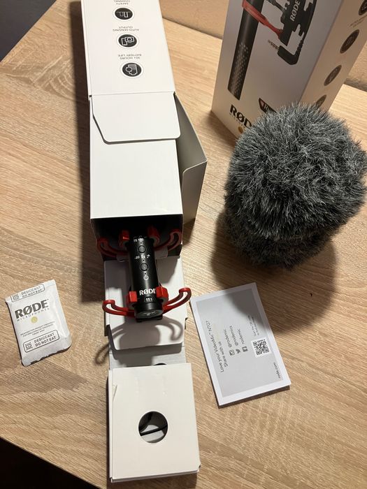 Rode Videomic NTG - Ca Nou - Deadcat