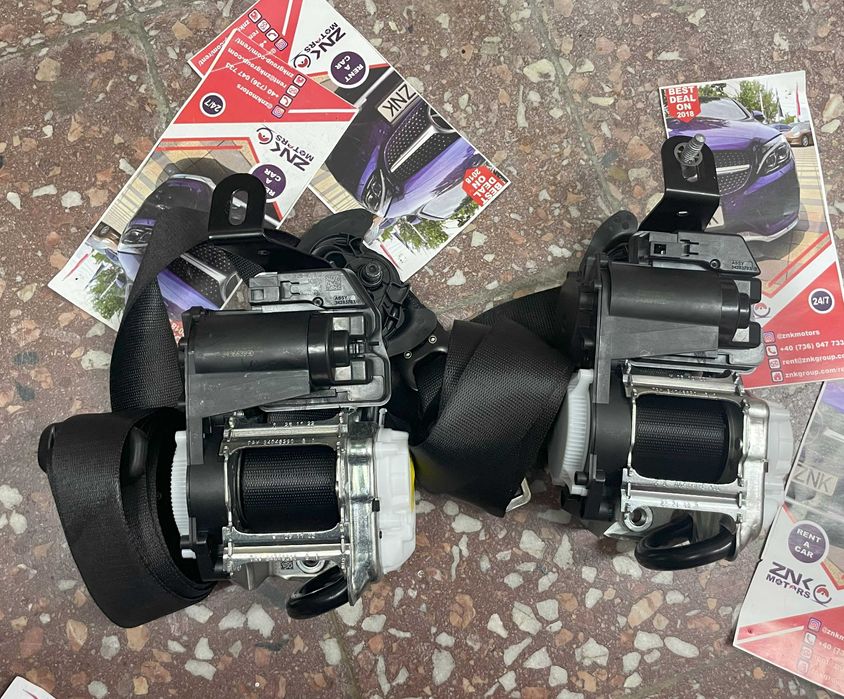 Mercedes Benz EQS - set centuri de siguranta centura  stanga - dreapta