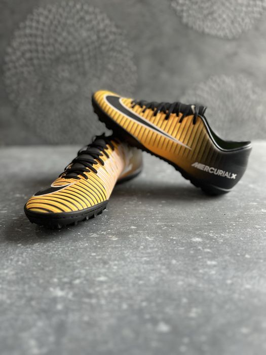 Сороконожки Nike Mercurial