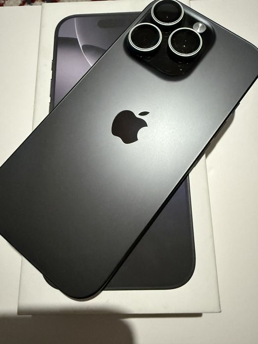 Iphone 16 pro с гарантией