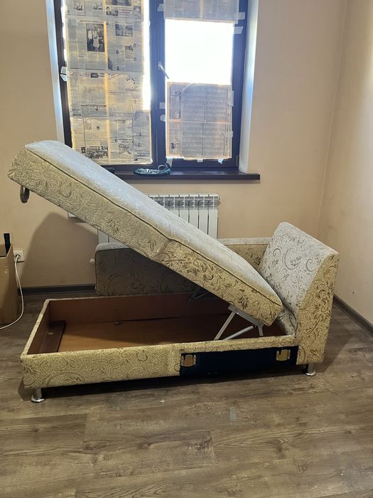 Продам диван раскладывается