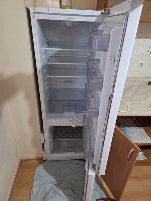 Б/у холодильник Beko