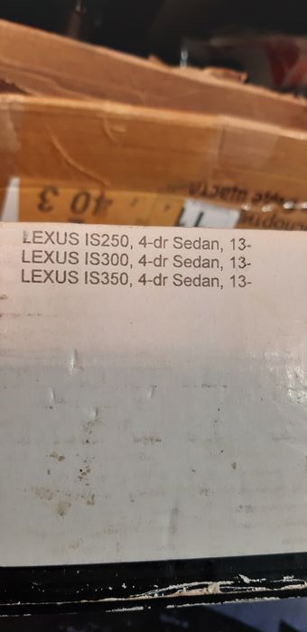 Багажник Thule- LEXUS IS