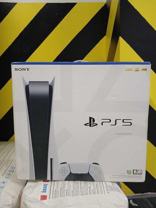 Sony Play Station 5, 4K-TV Gaming, 120Hz 8K, PS5