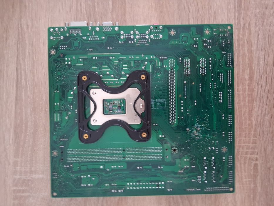 placa de baza Lenovo IH61M
