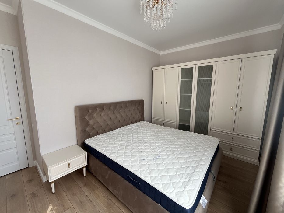 Продам шкаф Jasmine, от бренда dogtas, в идеальном состоянии