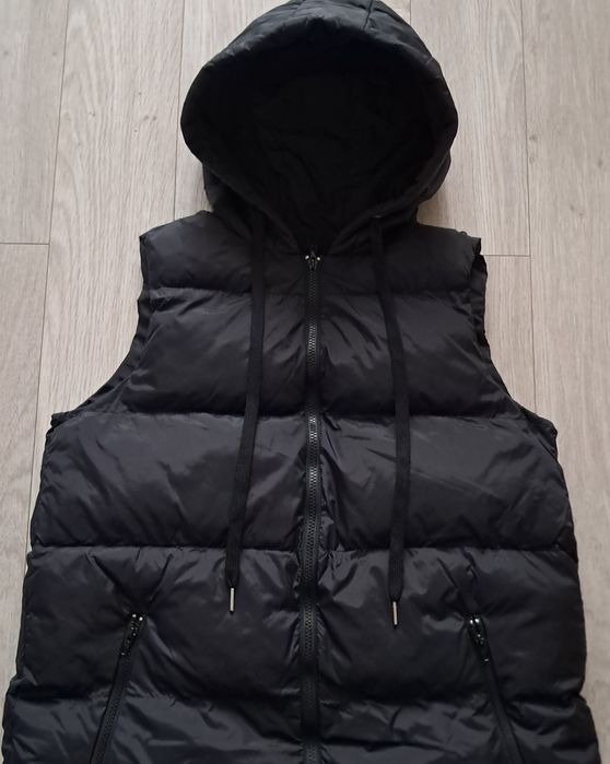 Дамски дълъг елек с качулка, размер - M .