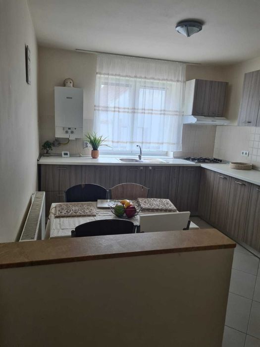 Apartament 2 camere decomandate de inchiriat