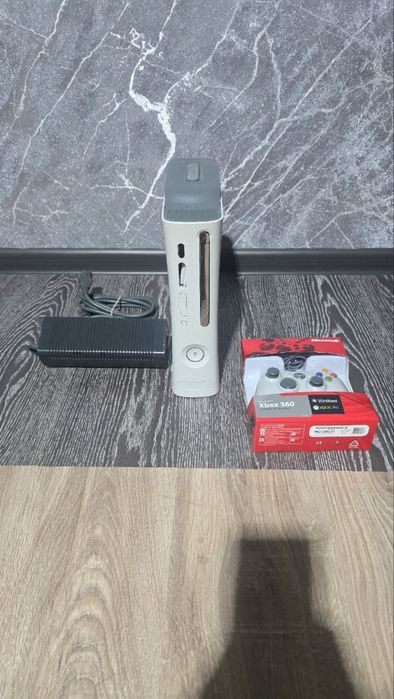 Xbox 360 fat, 1 ta joystick