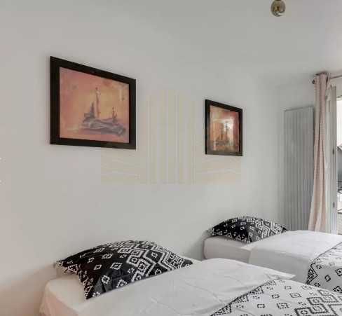 Дава се под наем Тристаен апартамент в Пловдив, Център - 74 кв.м за 229.5 € - Снимка #1