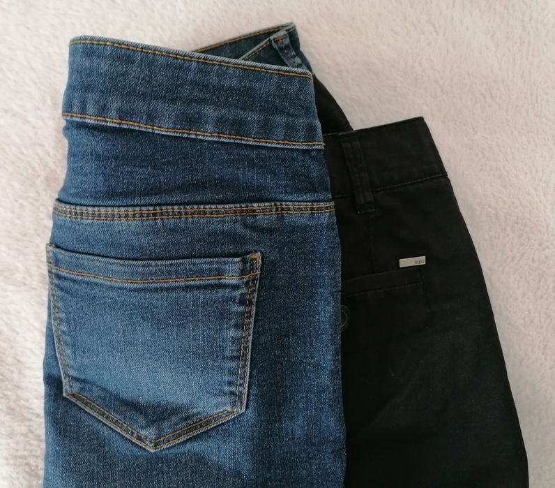 Pantaloni și blugi scurți marimea S