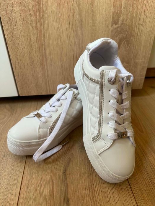 Дамски маратонки Guess 39 номер