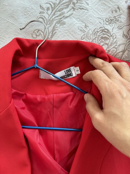 Двойка юбкамен сатылады