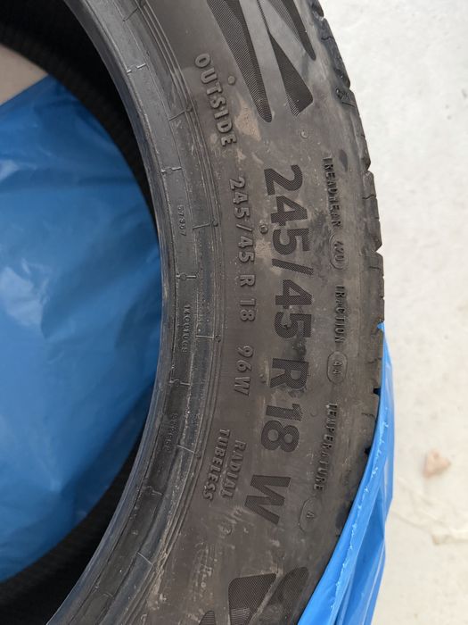 Комплект летни гуми Continental Eco Contact 6 245/45/R18