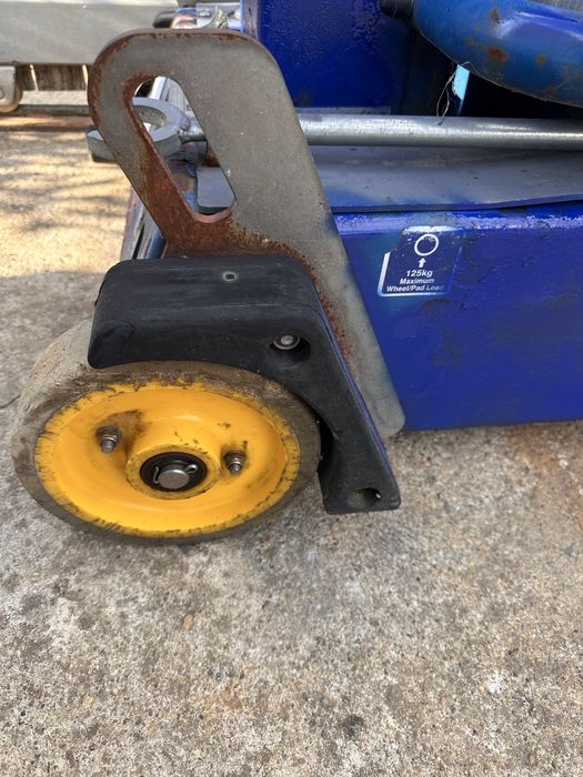 Nacela manuala / platforma de lucru  JLG Pecolift