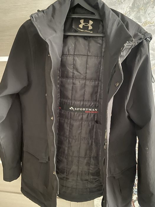 Продам куртку черного цвета, размер 46, плащевка